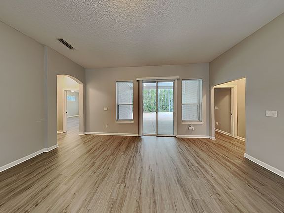 4th image of 12150 Jade Point Ct