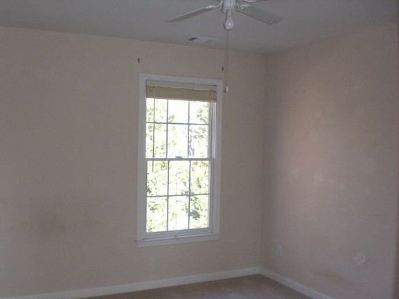 5th image of 725 Kimball Parc Ct
