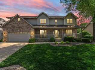 1486 Knighthood Dr, Dyer, IN 46311