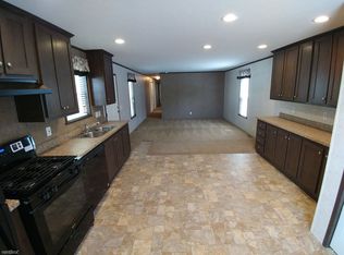 79 Saint Michaels Dr, Bourbonnais, IL 60914