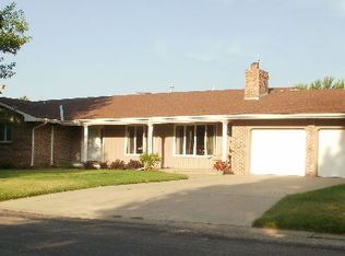 115 Elm St, Hillsboro, KS 67063
