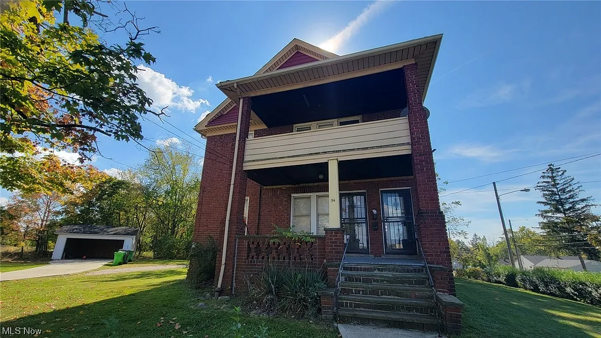 54 W Grace St photo 1