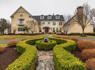 30 Tanners Brook Rd, Chester, NJ 07930