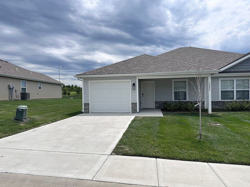 1st image of 3807 NW 93rd St