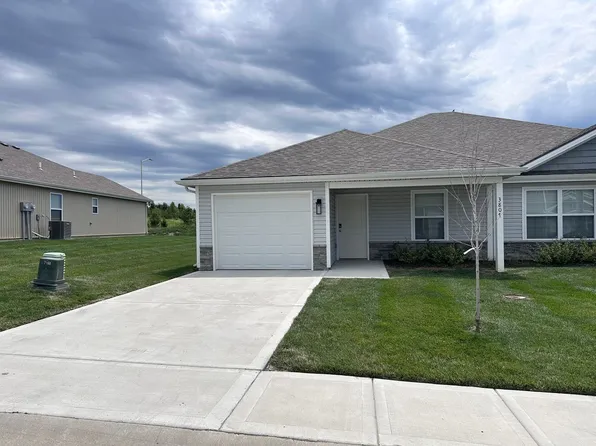 3807 NW 93rd St, Kansas City, MO 64132