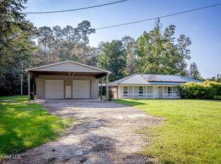 2431 Wade Glass Rd, Moss Point, MS 39562