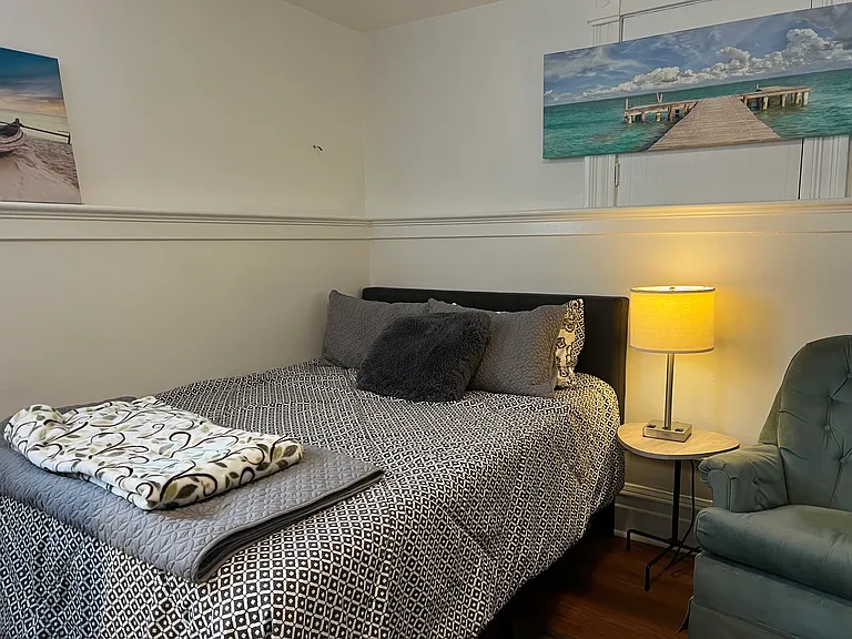 900 Union St #6 — Photo 12