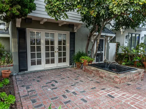 317 7th St, Manhattan Beach, CA 90266