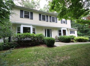 84 Raymond Ln, Wilton, CT 06897