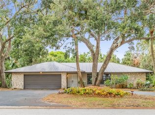 26 Fieldway Dr, Sewalls Pt, FL 34996