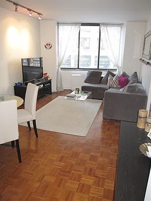 Rented by Newell and Assoc. | media 1