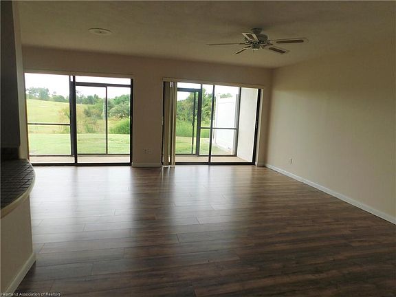 2nd image of 49 Indigo Dr