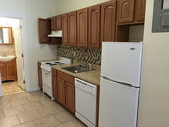 Rented by Urban Realty NYC