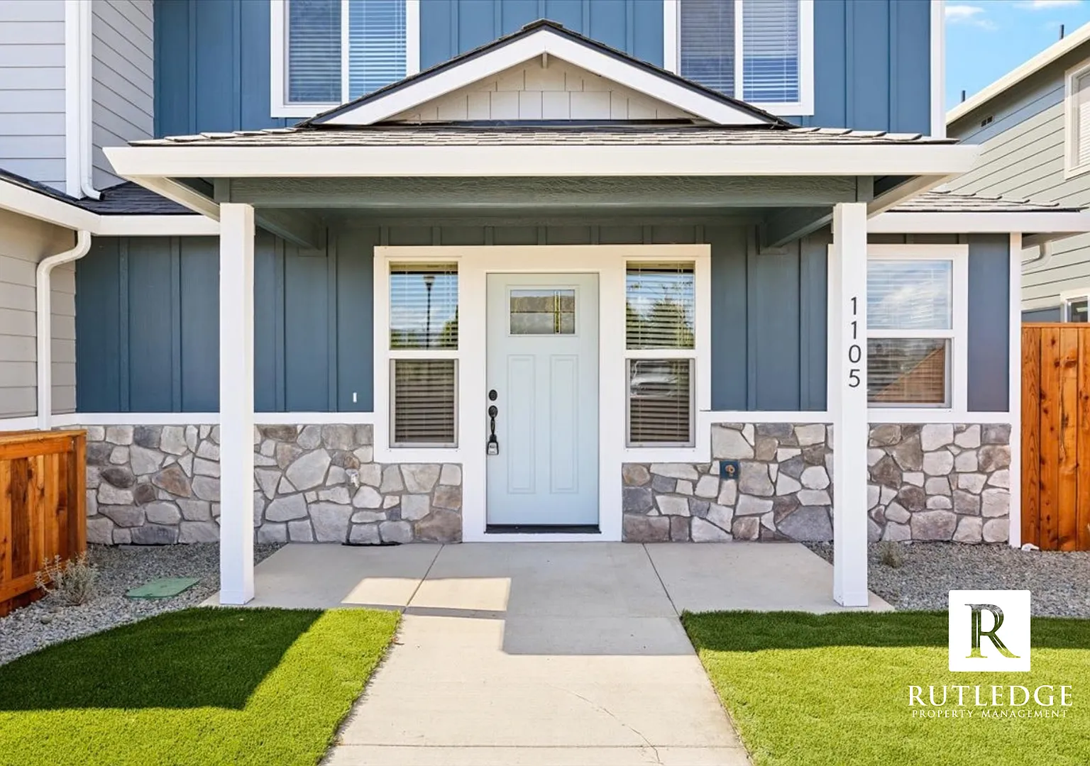 Brand New Willow Bend Estates in Snyder Creek - Central Point — Photo 2