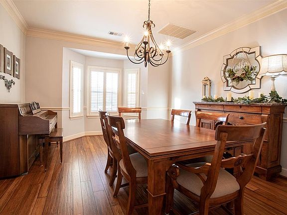 5th image of 1710 Weeping Willow Way