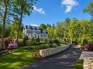 35 Shuttleworth Pl, Dedham, MA 02026