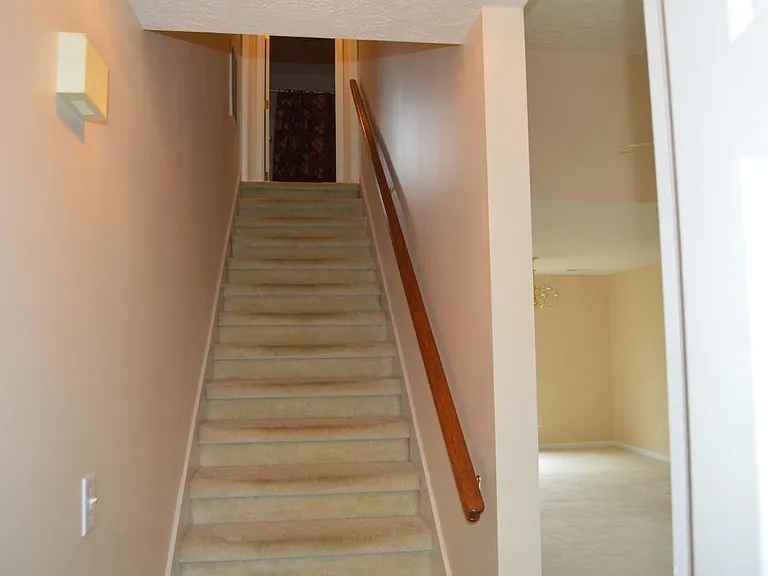 800 S Browns Ln #B3 — Photo 12