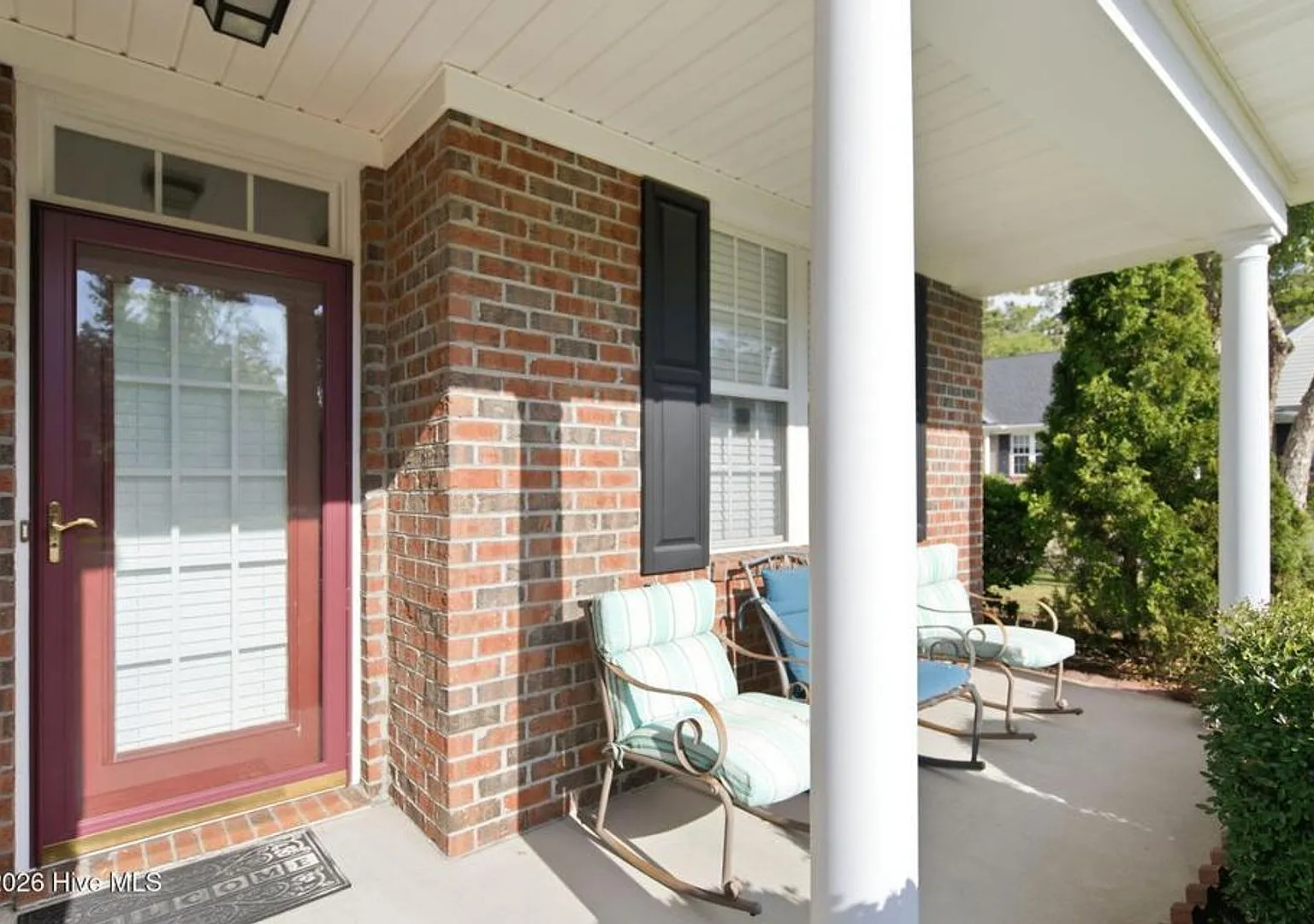 Discover this well-appointed 3-bedroom plus bonus room , 2-bath home in Carleton Place — Photo 3