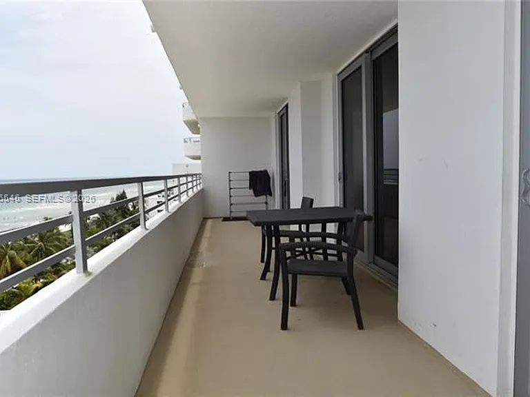 5555 Collins Avenue Cu #8K — Photo 16