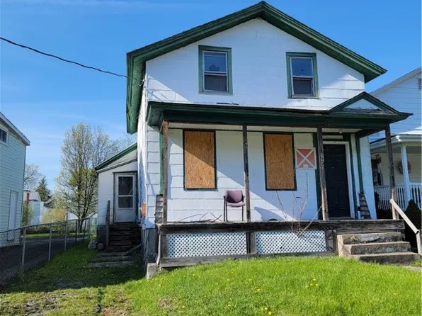 97 Cottage St, Auburn, NY 13021