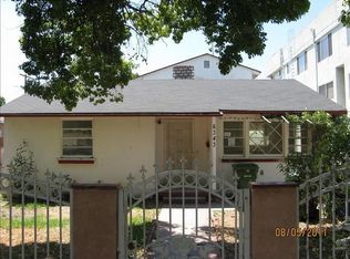 6343 Cartwright Ave, North Hollywood, CA 91606