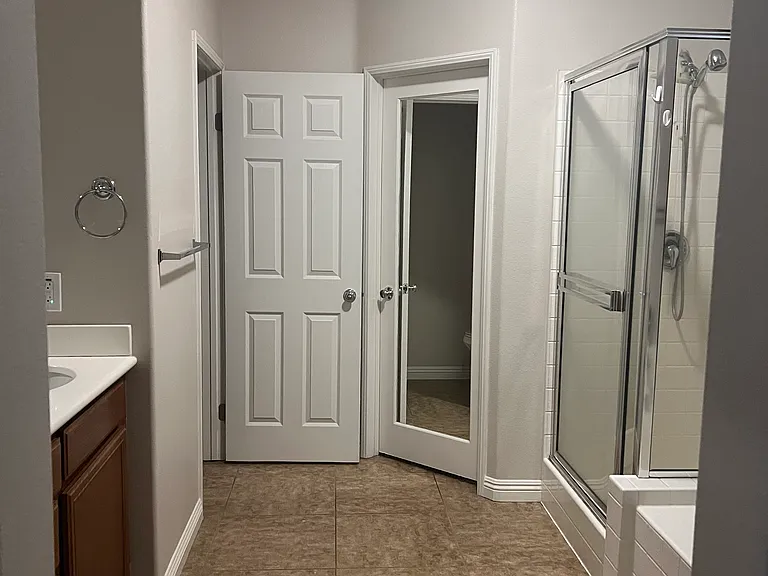 15644 Red Oak Way — Photo 15