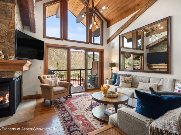 400 Wood Rd #E-2209, Snowmass Village, CO 81615