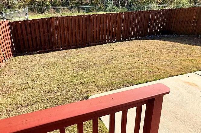 716 Lakeside Landing Ct — Photo 17