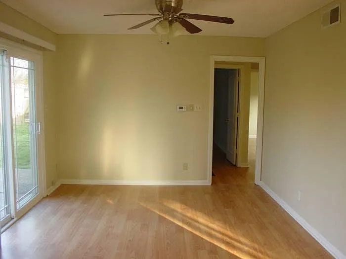 9952 Vanguard Dr — Photo 7