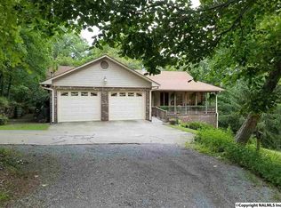 1538 Telephone Tower Rd, Laceys Spring, AL 35754