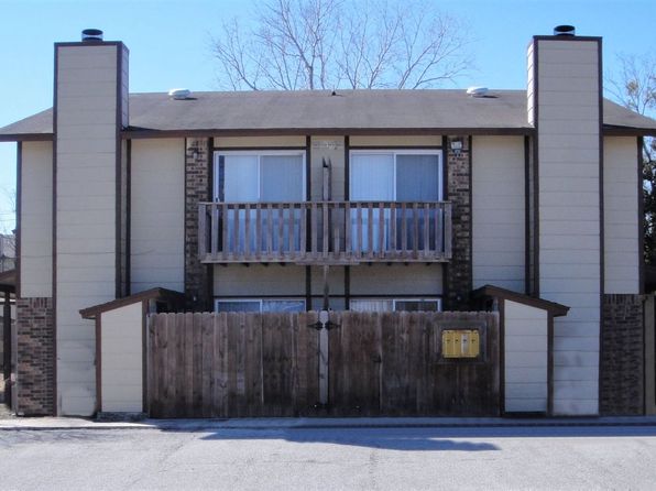 3002 Chaucer Dr APT A