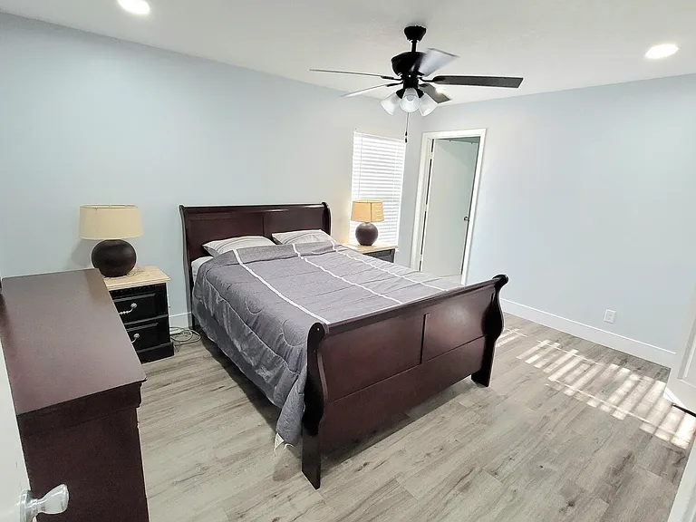 1328 Waterway Cove Dr — Photo 16