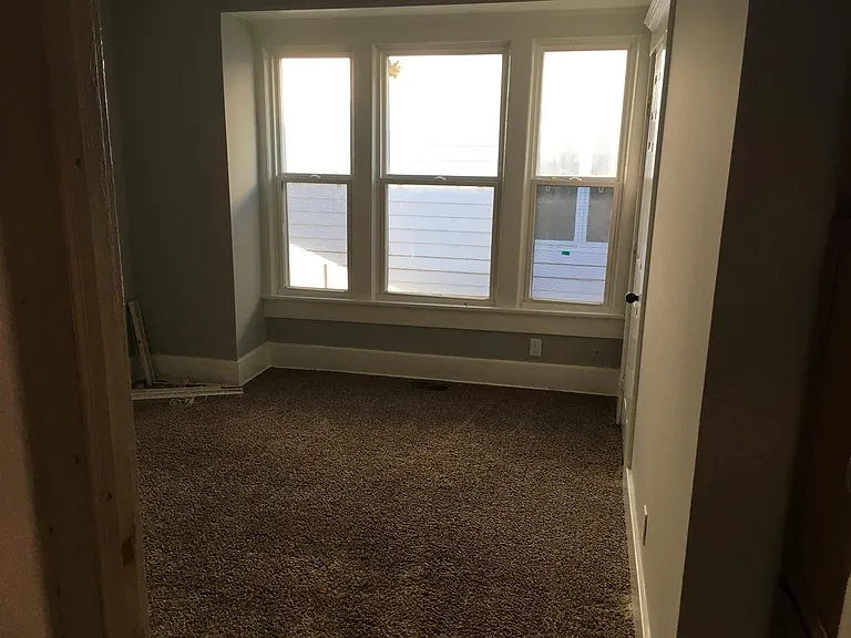 514 S Osage St — Photo 4