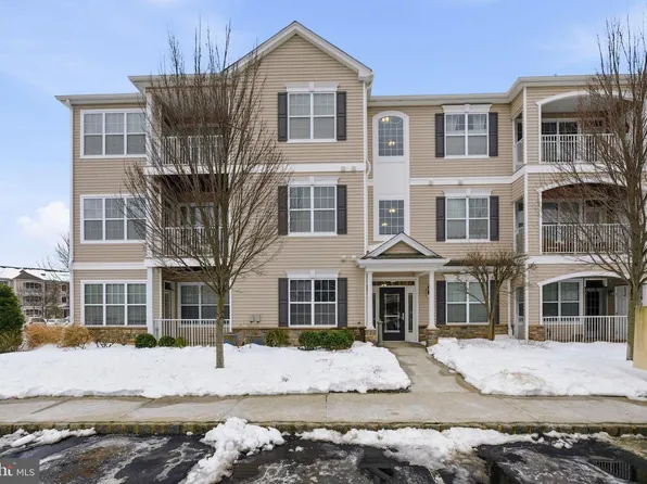 311 Timberlake Dr, Trenton, NJ 08618