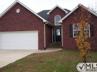 209 Southern Lake Dr, Elizabethtown, KY 42701