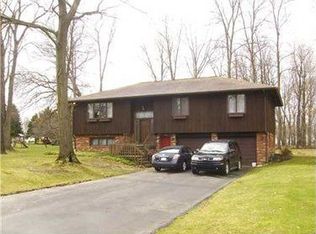 124 Longwell Dr, Grove City, PA 16127