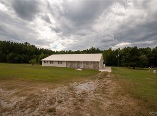 7396 Hungarytown Rd, Blackstone, VA 23824