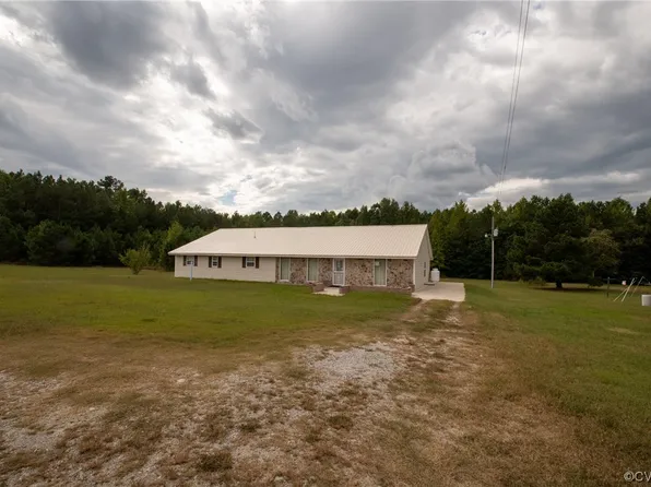 7396 Hungarytown Rd, Blackstone, VA 23824
