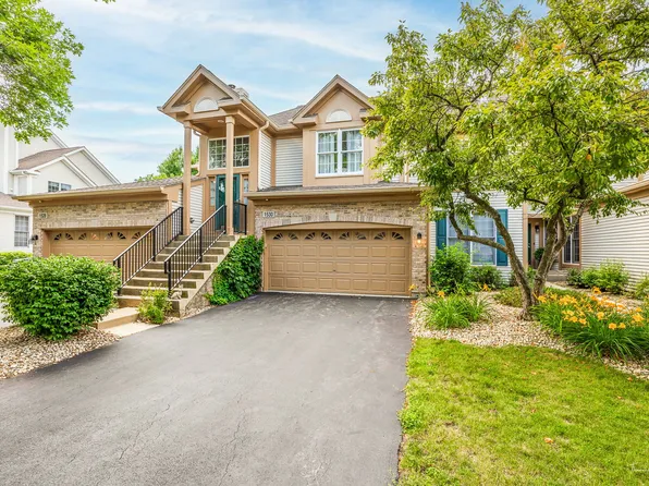 1530 Orchard Cir, Naperville, IL 60565