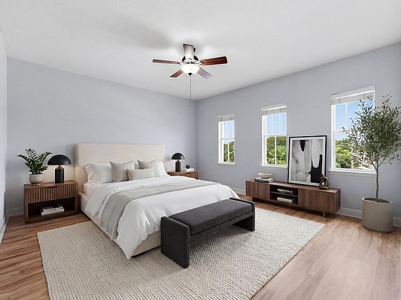 4th image of 200 NE 2nd Avenue #316