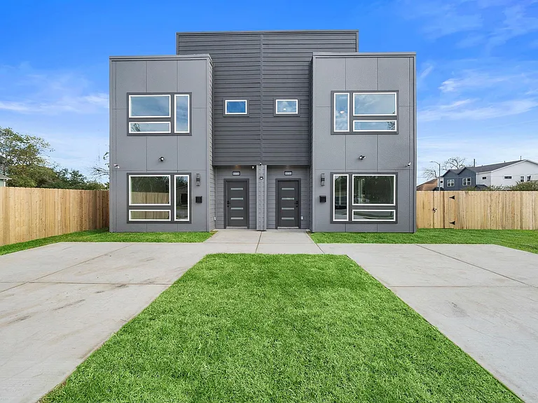 3507 Wilmington St #A — Photo 2
