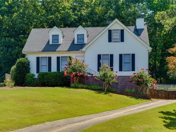 2890 Carrollton Ct, Marietta, GA 30066