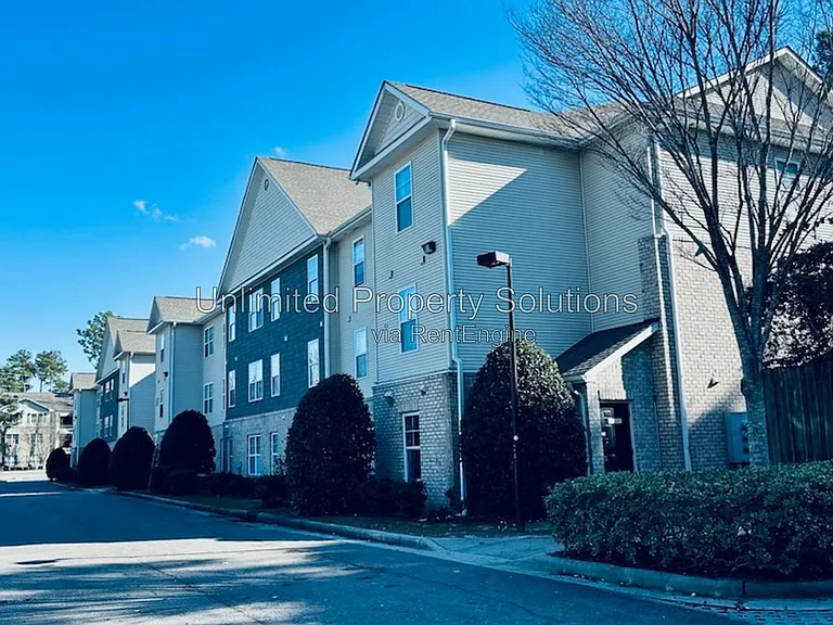 370 S Kerr Ave #306 — Photo 2