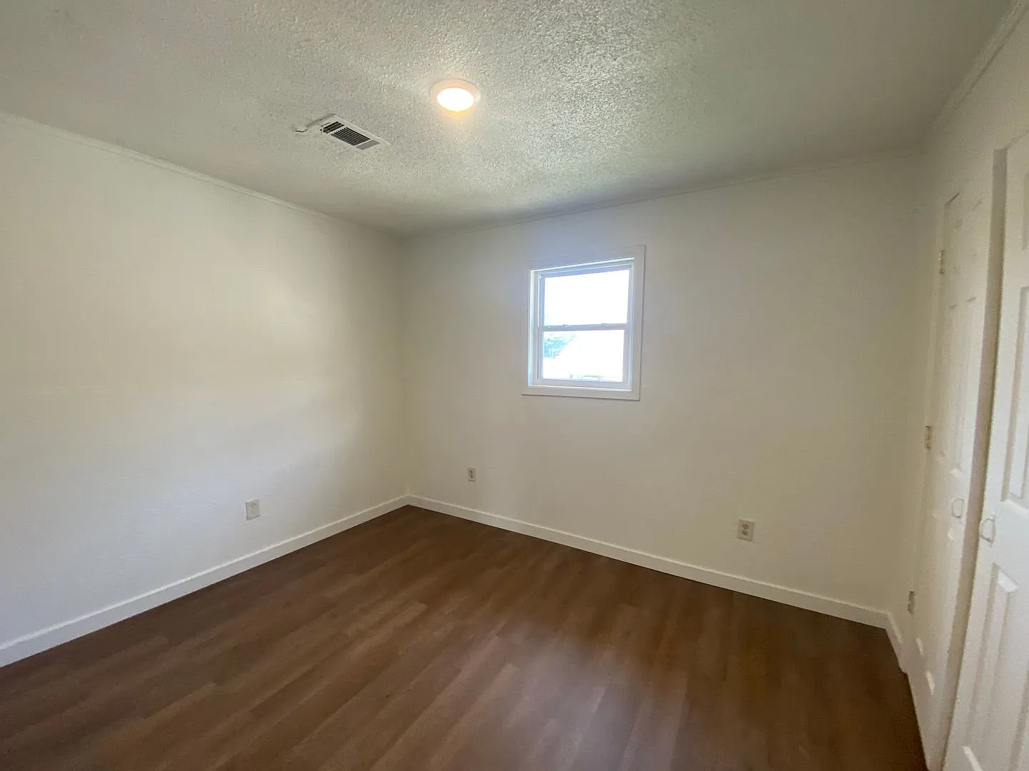 201 State Street-8 Plex — Photo 4