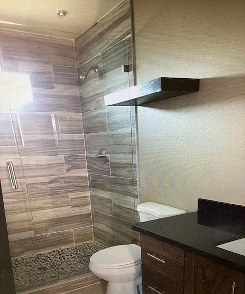 723 W Hill Dr #3 — Photo 7