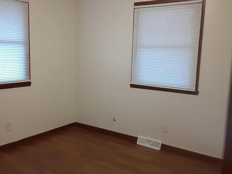 Polaris Dr — Photo 14