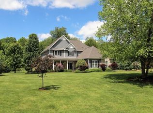 5415 Birch Dr, Davisburg, MI