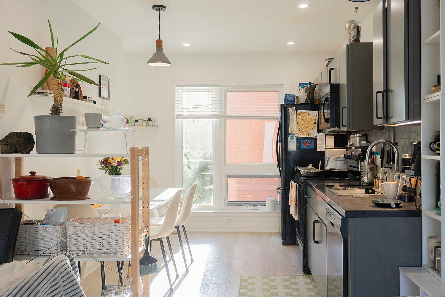 2 bed, 1120 sqft, $2,400 — Photo 3