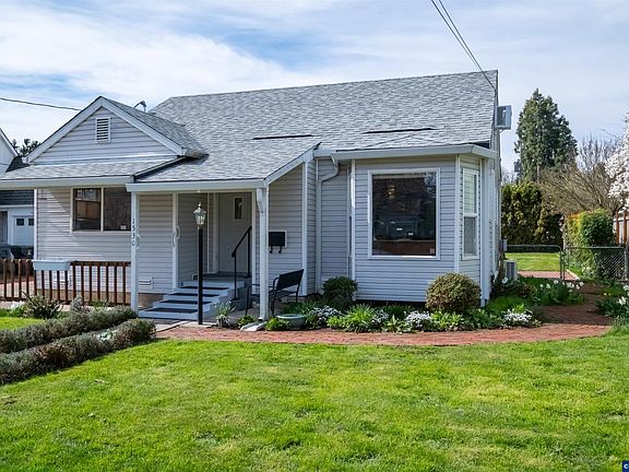 2nd image of 1530 Takena St SW