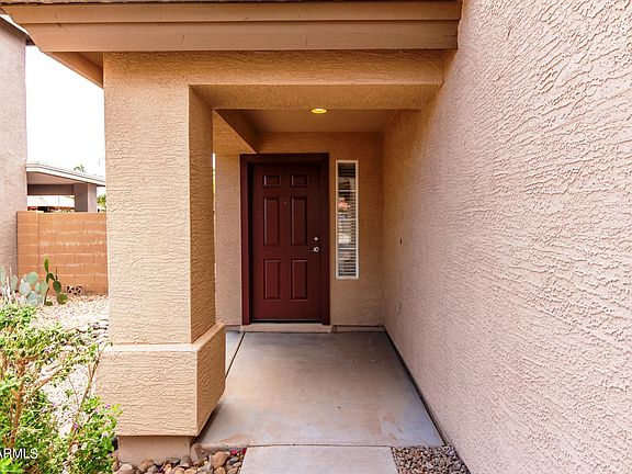 4th image of 1121 E Desert Holly Dr